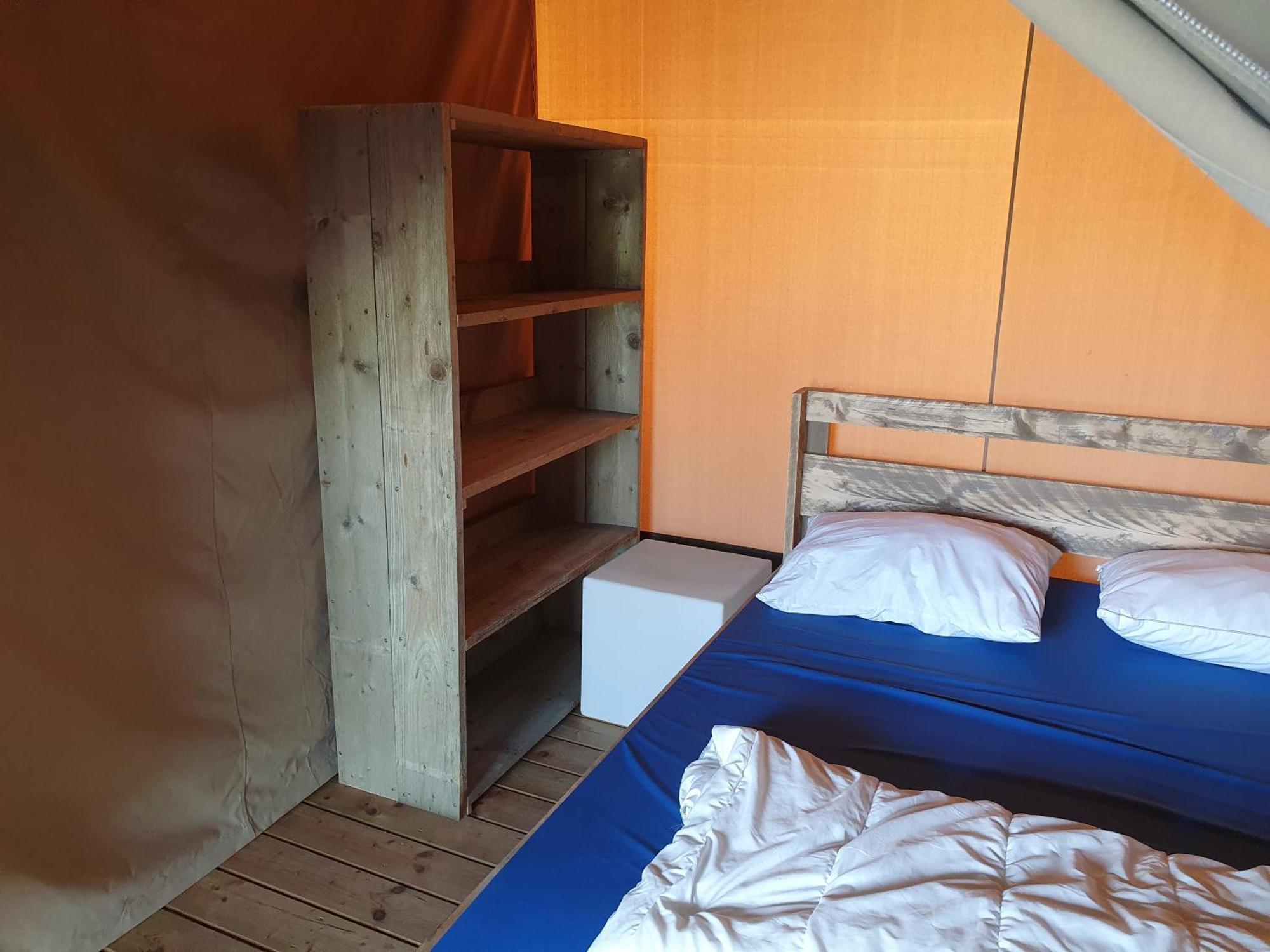 Camping De Oude Rijn Ter Aar Phòng bức ảnh