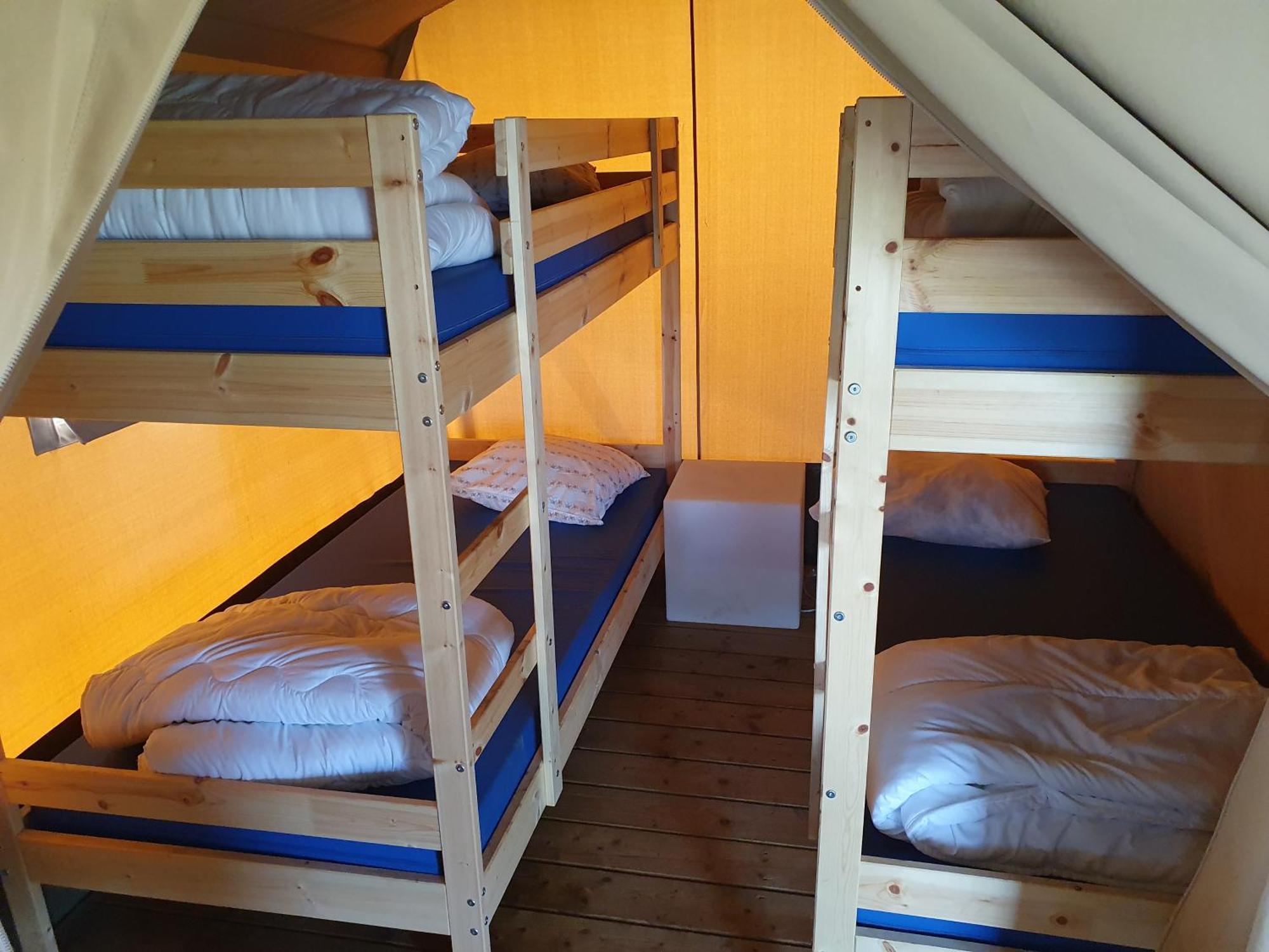 Camping De Oude Rijn Ter Aar Phòng bức ảnh